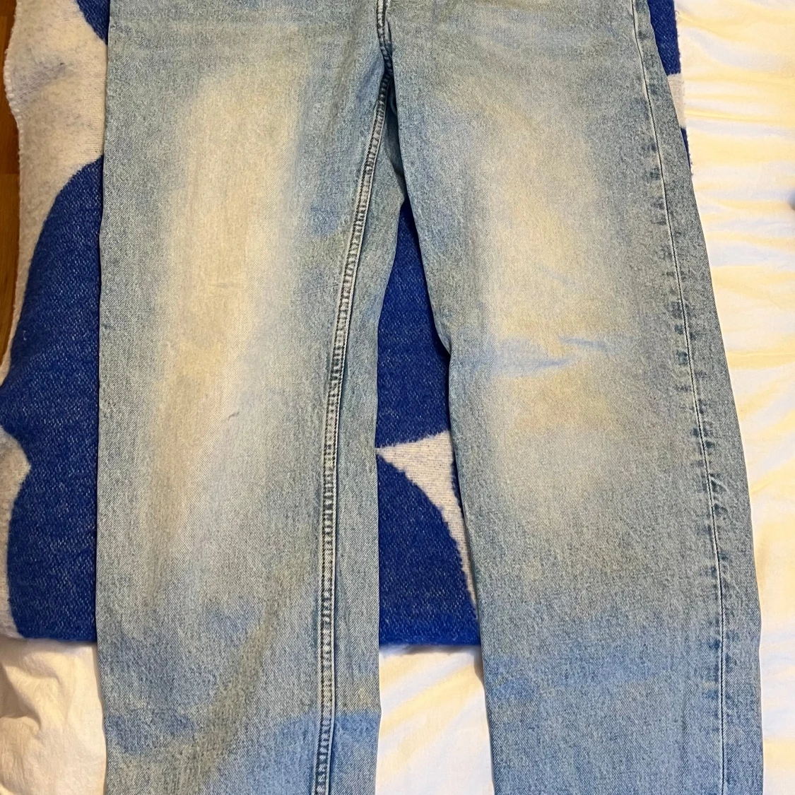 Weekday Barrel ljusblå jeans W32 L34