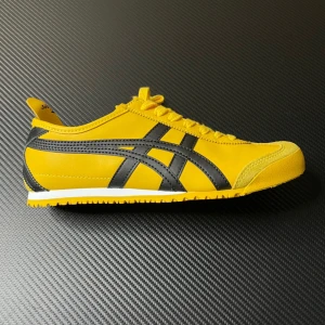 Onitsuka Tiger  - Riktiga sköna trainers från Onitsuka Tiger, passar definitivt till sommar och många klädstilar. De är begagnade men minimalt använda som du ser på bilderna. Skriv vid frågor och priset går att diskuteras - (repost)