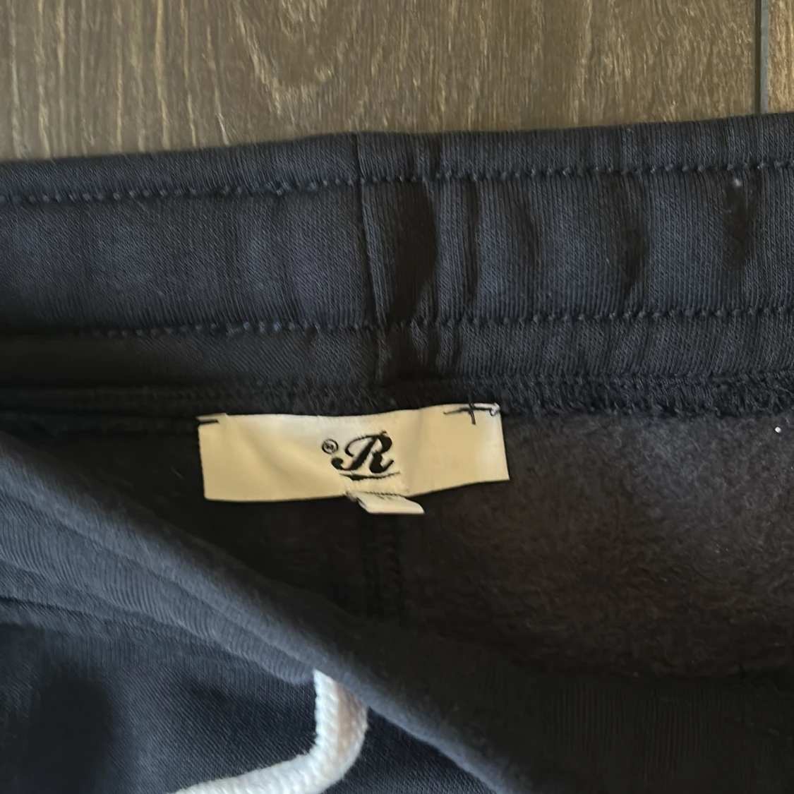 Svarta mjukisshorts med snörning - 1