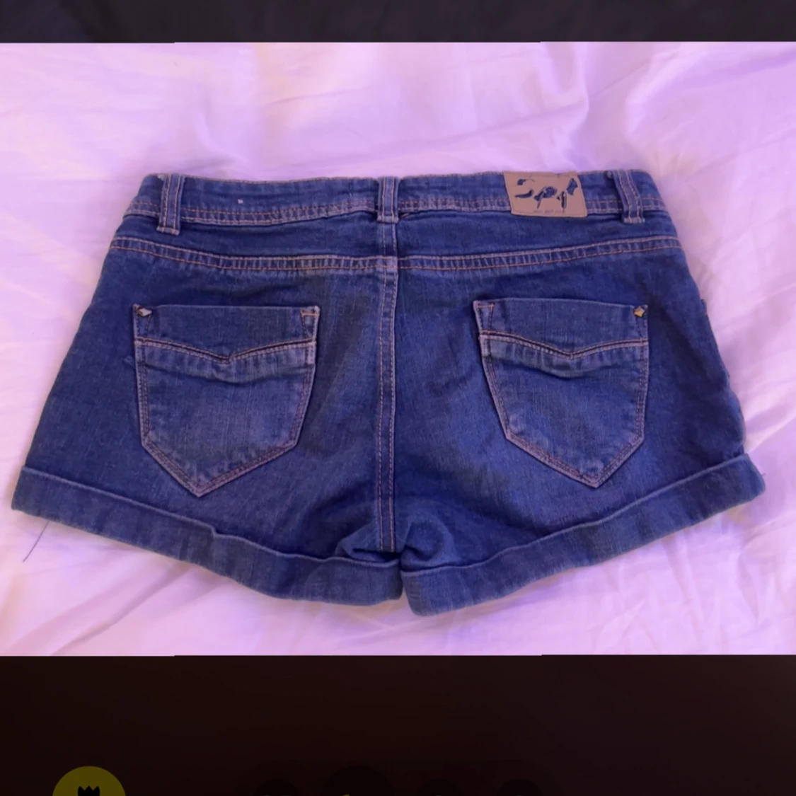 Blå jeansshorts från Sisters Point - 1