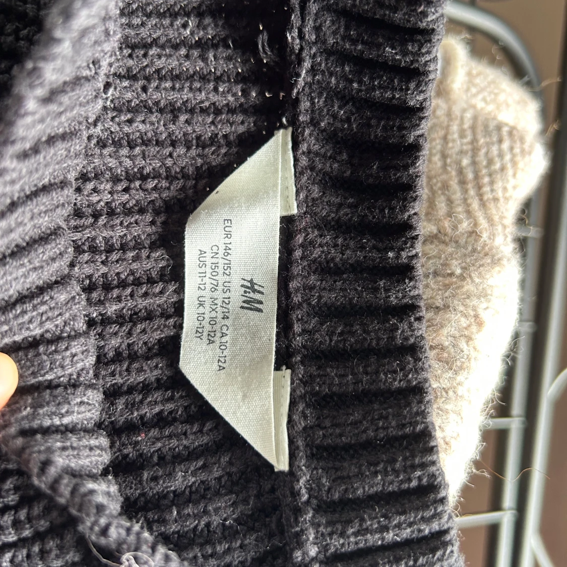 Svartvit randig stickad tröja H&M - 2