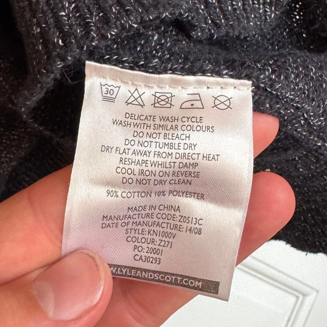 Mörkgrå tröja från Lyle & Scott - 2