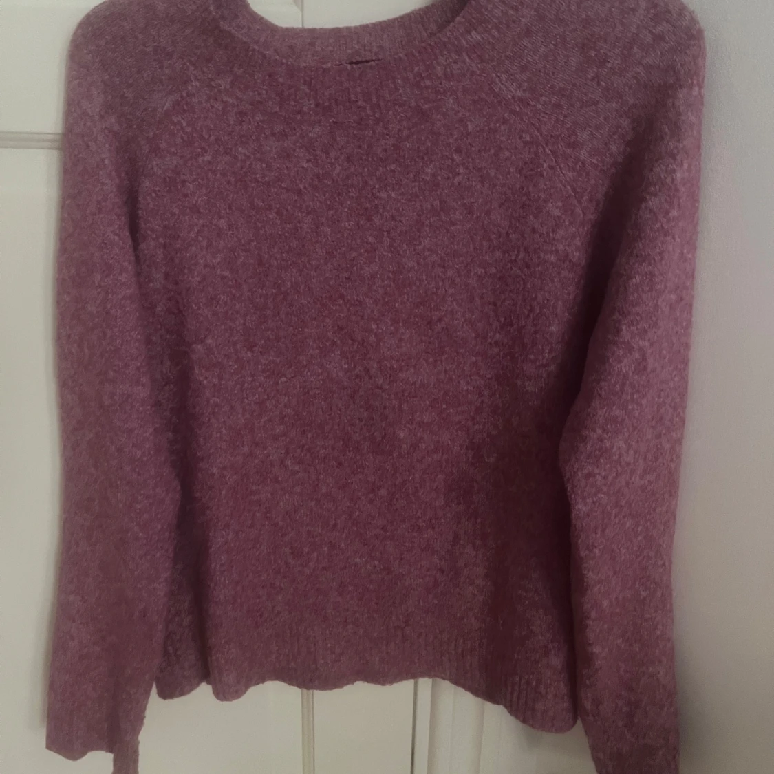 Rosa stickad tröja från Vero Moda