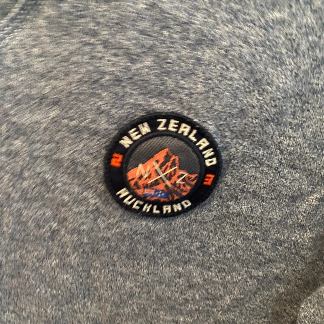 Blå sweatshirt från NZA Auckland - 3