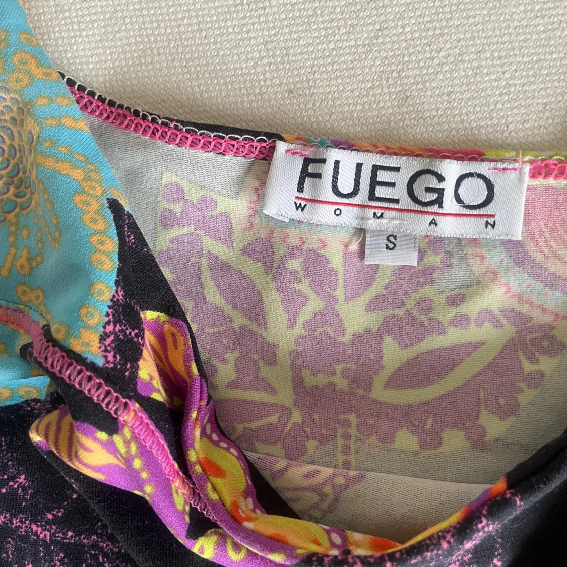 Färgglad linnetopp från Fuego Woman - 1