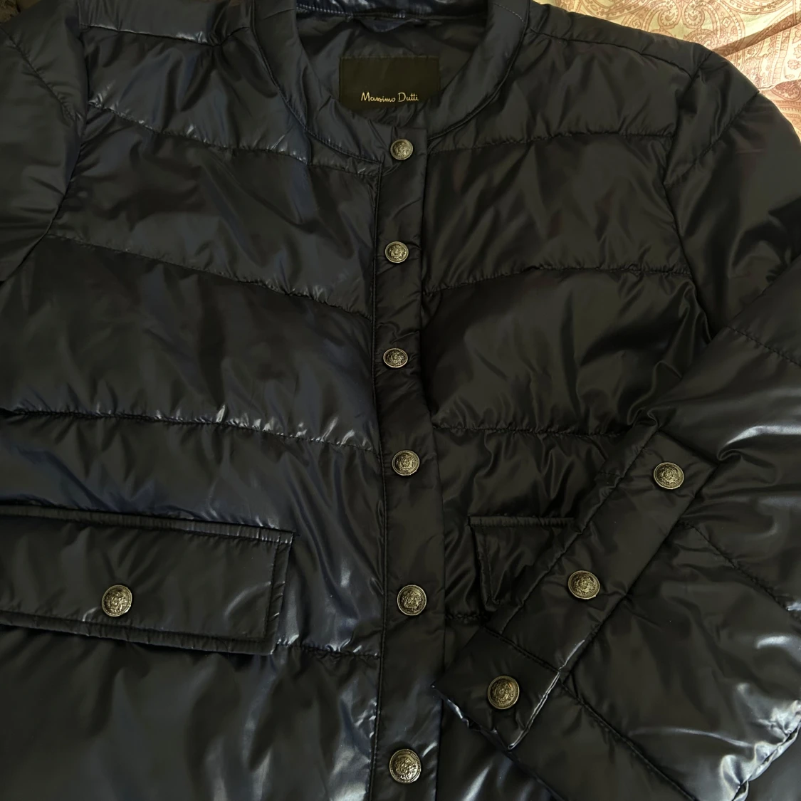 Mörkblå pufferjacka från Massimo Dutti - 2