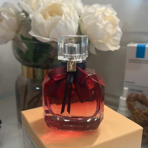Ysl mon Paris intensement - 50ml, cirka 90% kvar