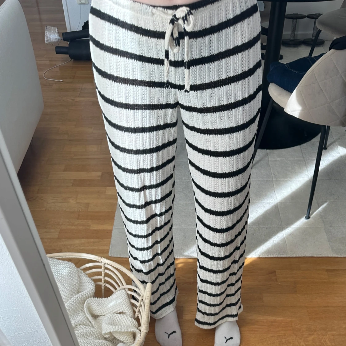 Virkade/ stickade randiga byxor - 1