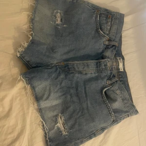 Blå jeansshorts💞💞 - Jätte fina jeans shorts från Gina🥰🥰 pris kan diskuteras