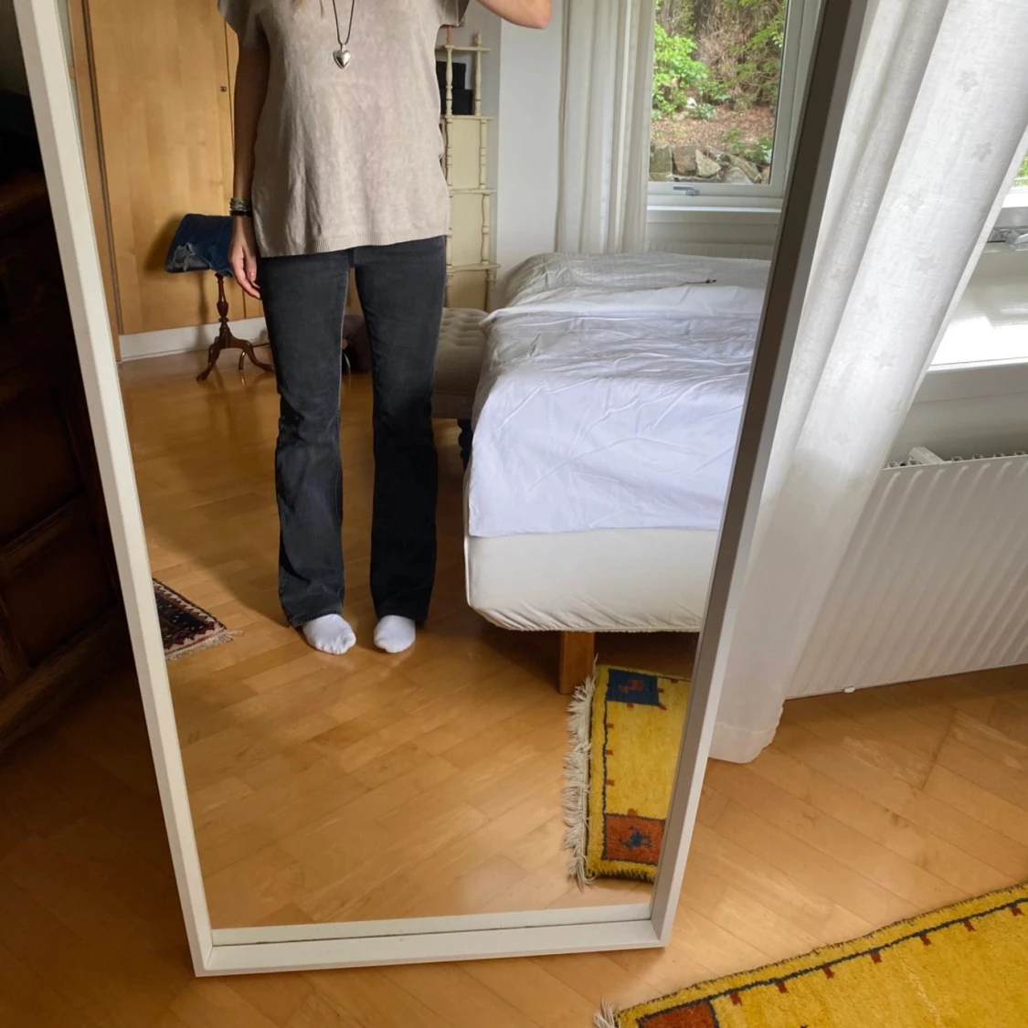 Lågmidjade bootcutjeans  - 1