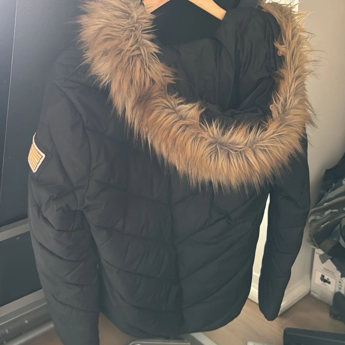 Svart quiltad jacka från Svea - 1