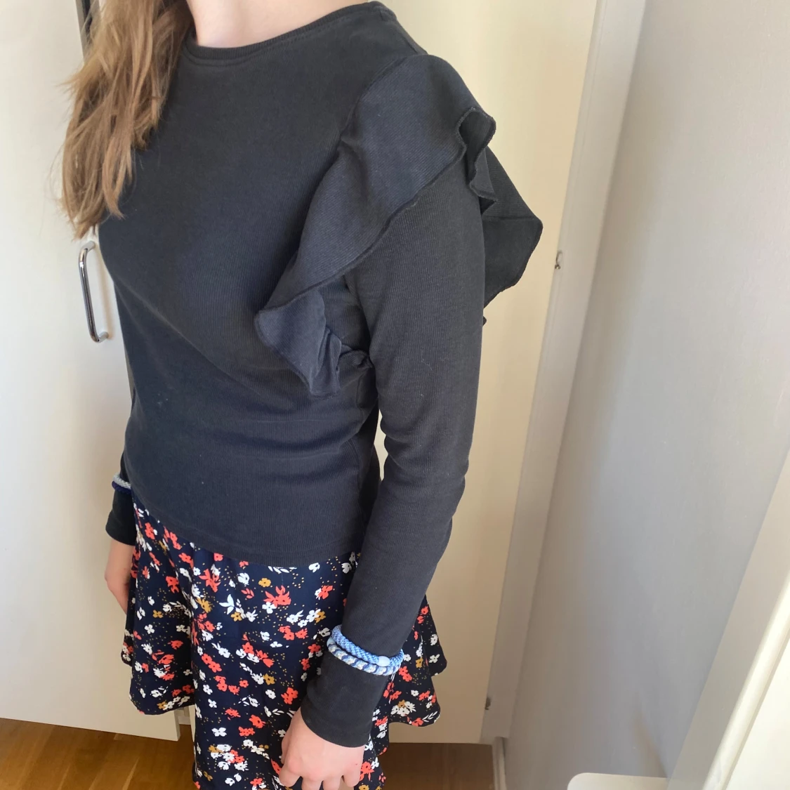 Svart ribbad tröja från SRNLT - 4