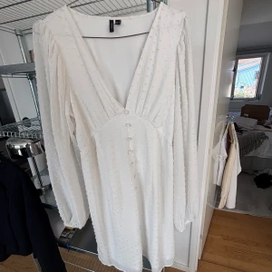 Klänning - Superfin klänning till sommaren💗nästan aldrig använd!!