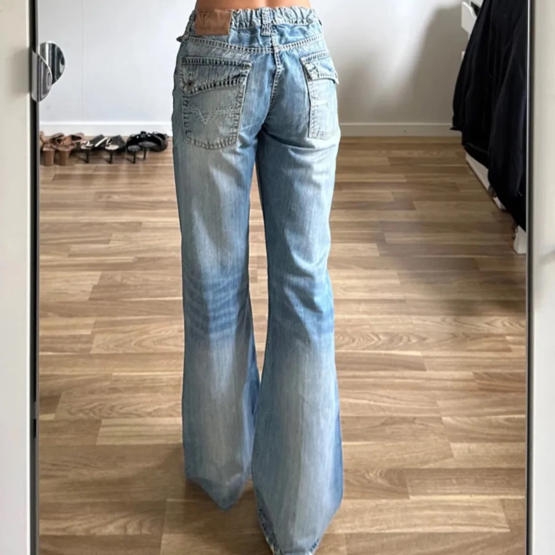 Blå jeans från Guess - 2