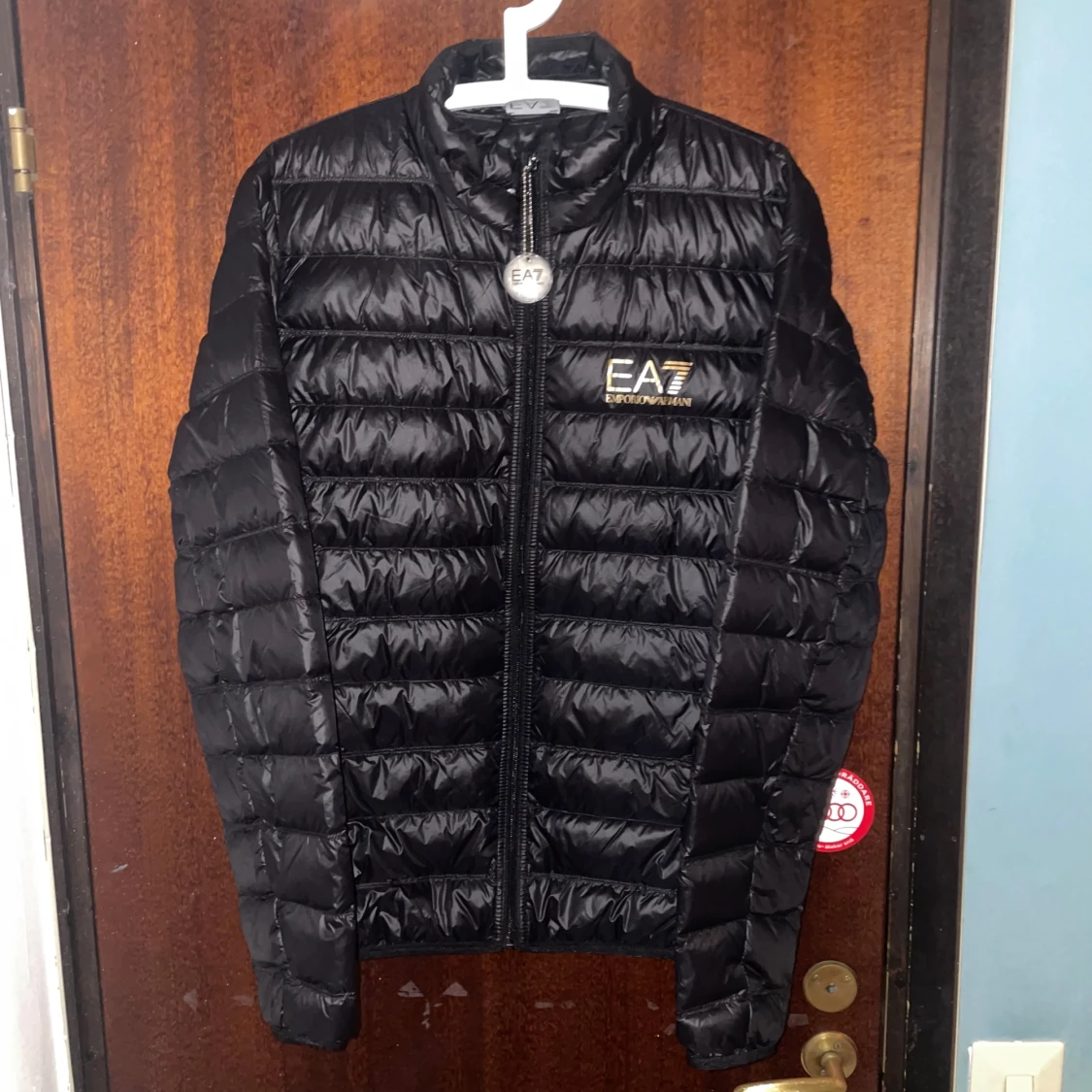 Svart pufferjacka från EA7 Emporio Armani