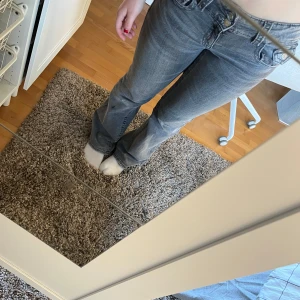 Gina young jeans  - Säljer nu mina Gina young jeans i storlek 170☺️