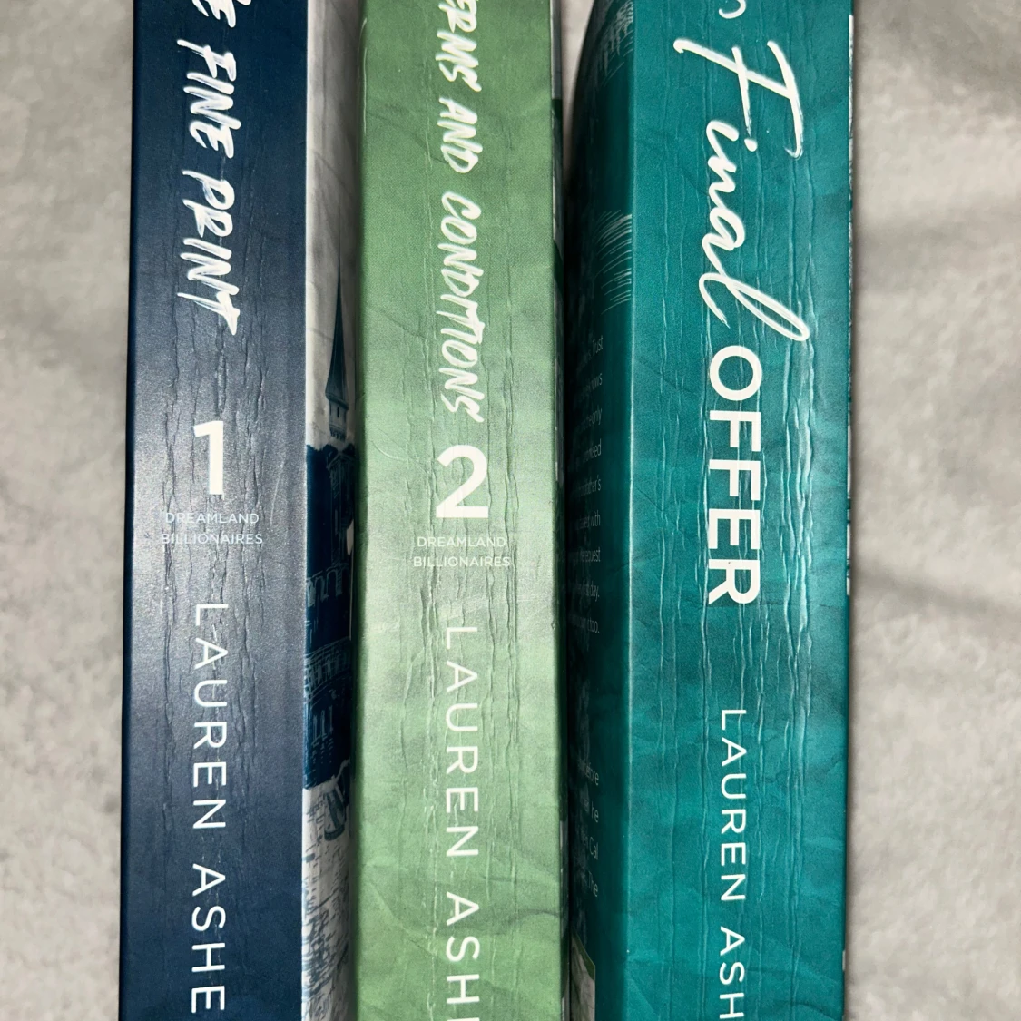 Dreamland Billionaires Trilogy av Lauren Asher - 4