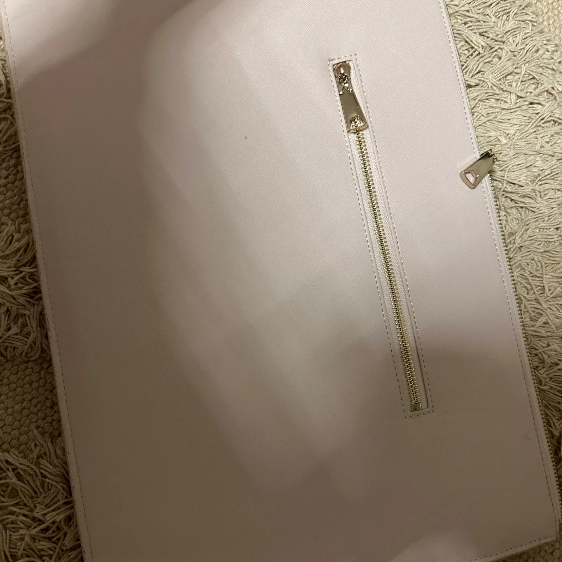 Ljusrosa datorväska från Ideal of Sweden - 1