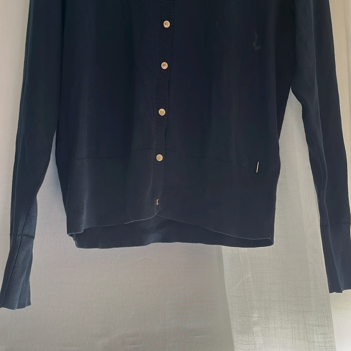 Svart kofta från Holly & Whyte