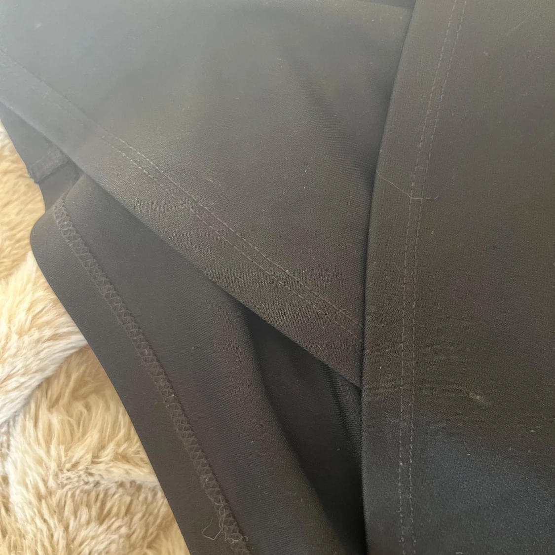 Svart kjol från BikBok - 1