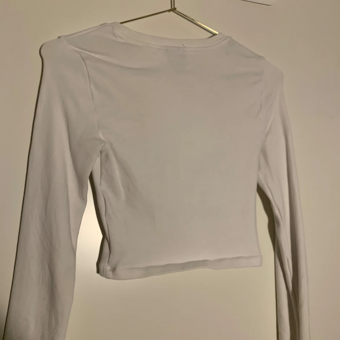 Vit croppad långärmad topp - 2