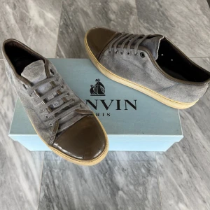 Lanvin skor  - Lanvin skor - Skick: Fint skick - Tillbehör: Lanvin kort - Nypris: 4500kr - TrendWardrobe