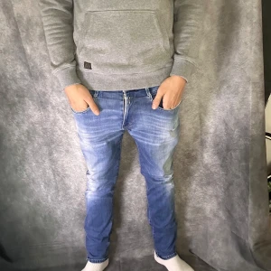 Replay anbass slim fit jeans - Mycket fint skick | Size 32/32  | fraktar spårbart inom 24 timmar |  för att köpa klicka ” köp nu” | vid frågor skriv ett meddelande |