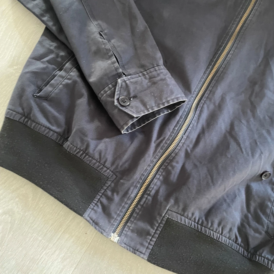 Svart jacka från Lyle & Scott - 3