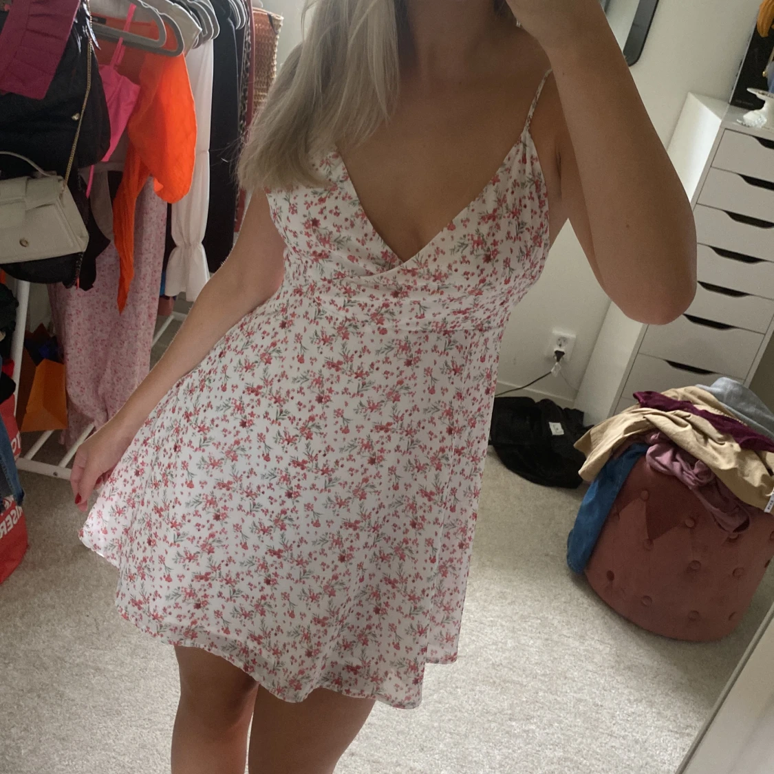 Blommig klänning - 2