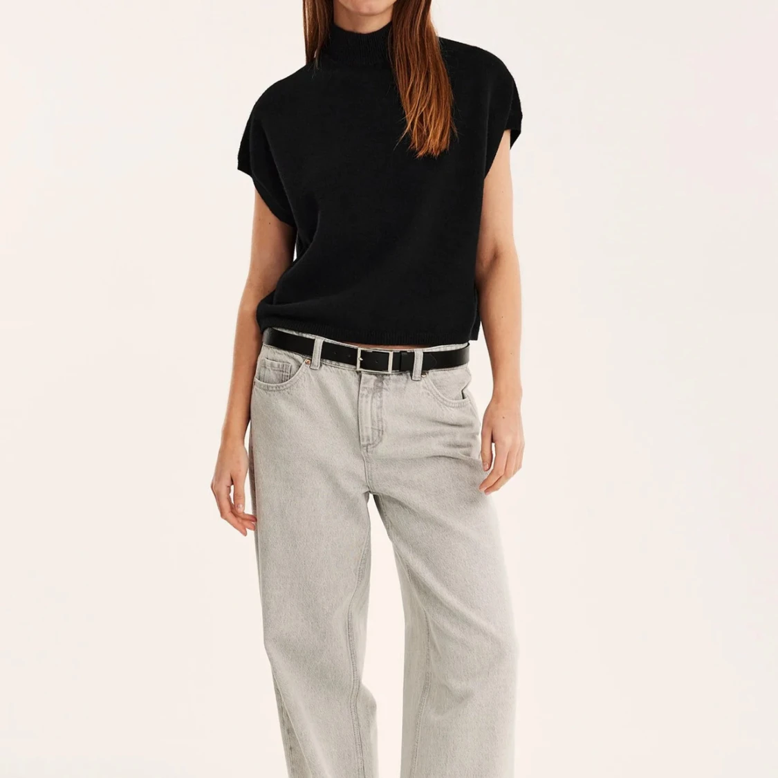 Svart ärmlös tröja - 1