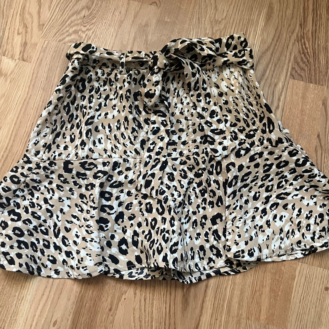 Leopard mästrad kjol