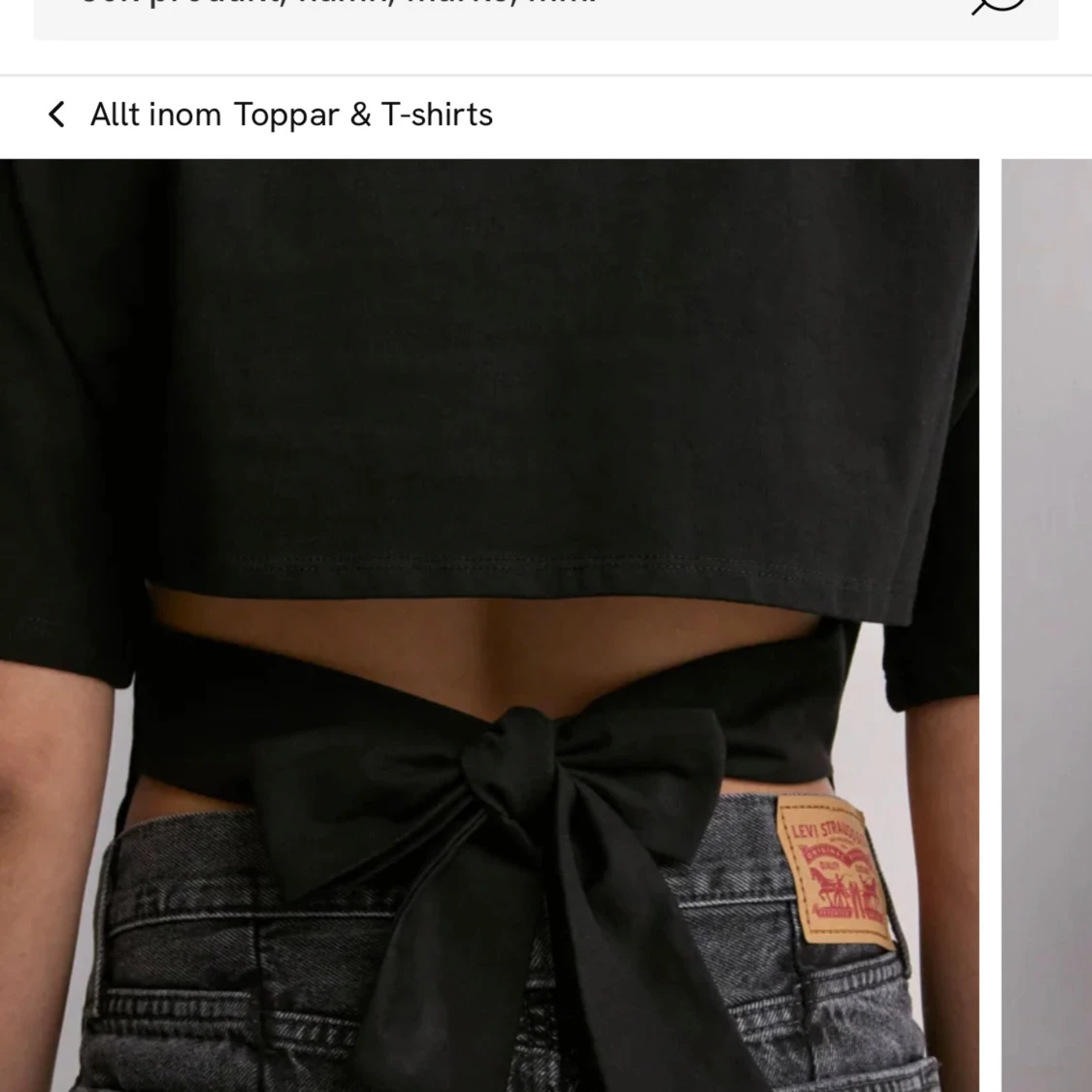 Svart croppad t-shirt med knyt i ryggen - 2