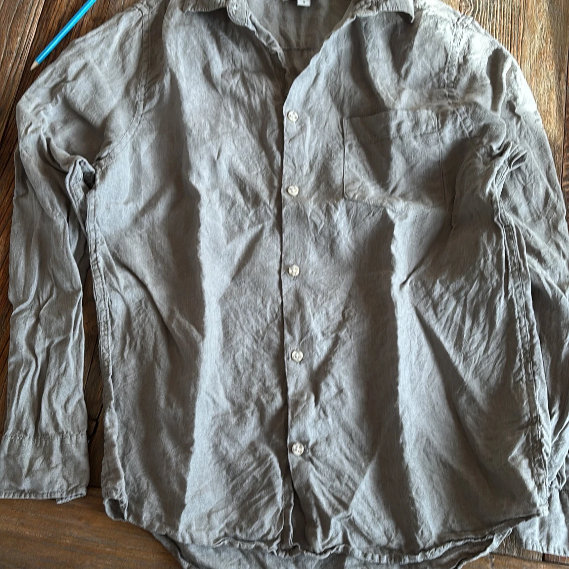 Grå linneskjorta från Kappahl