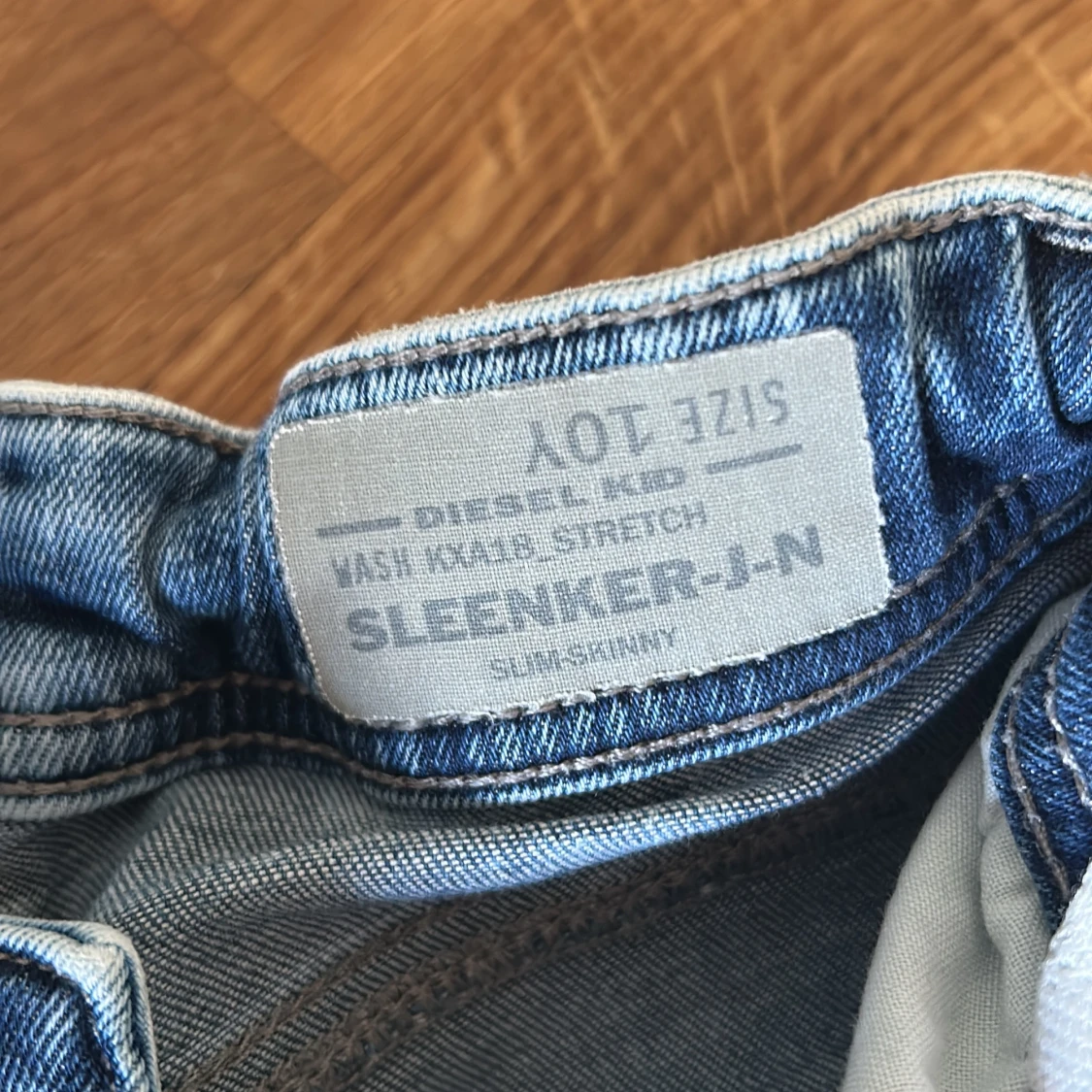 Blå slim fit jeans från Slegner-J-N - 2