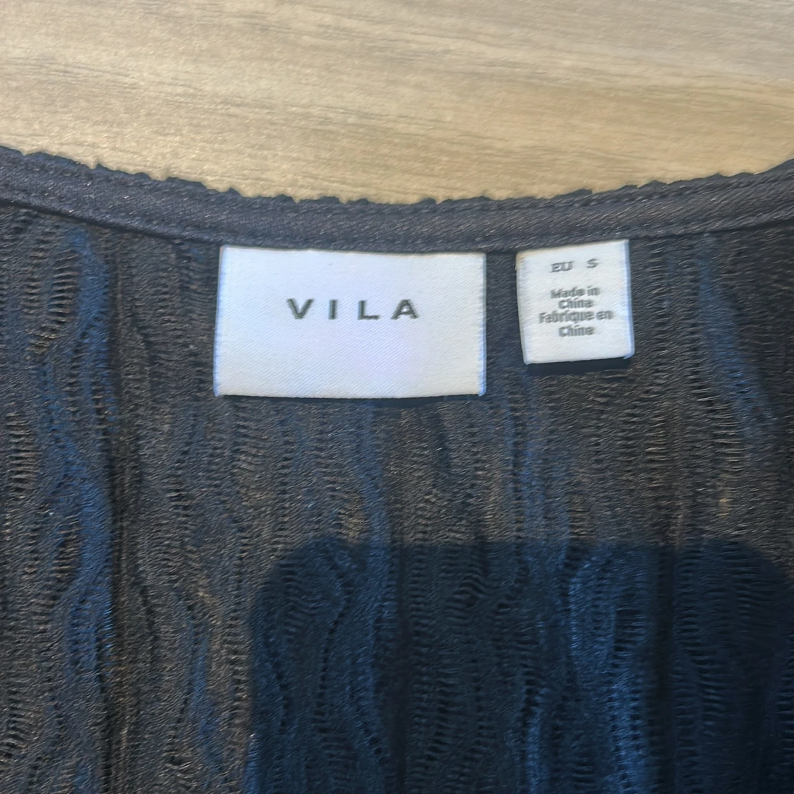 Svart långärmad blus från VILA - 2