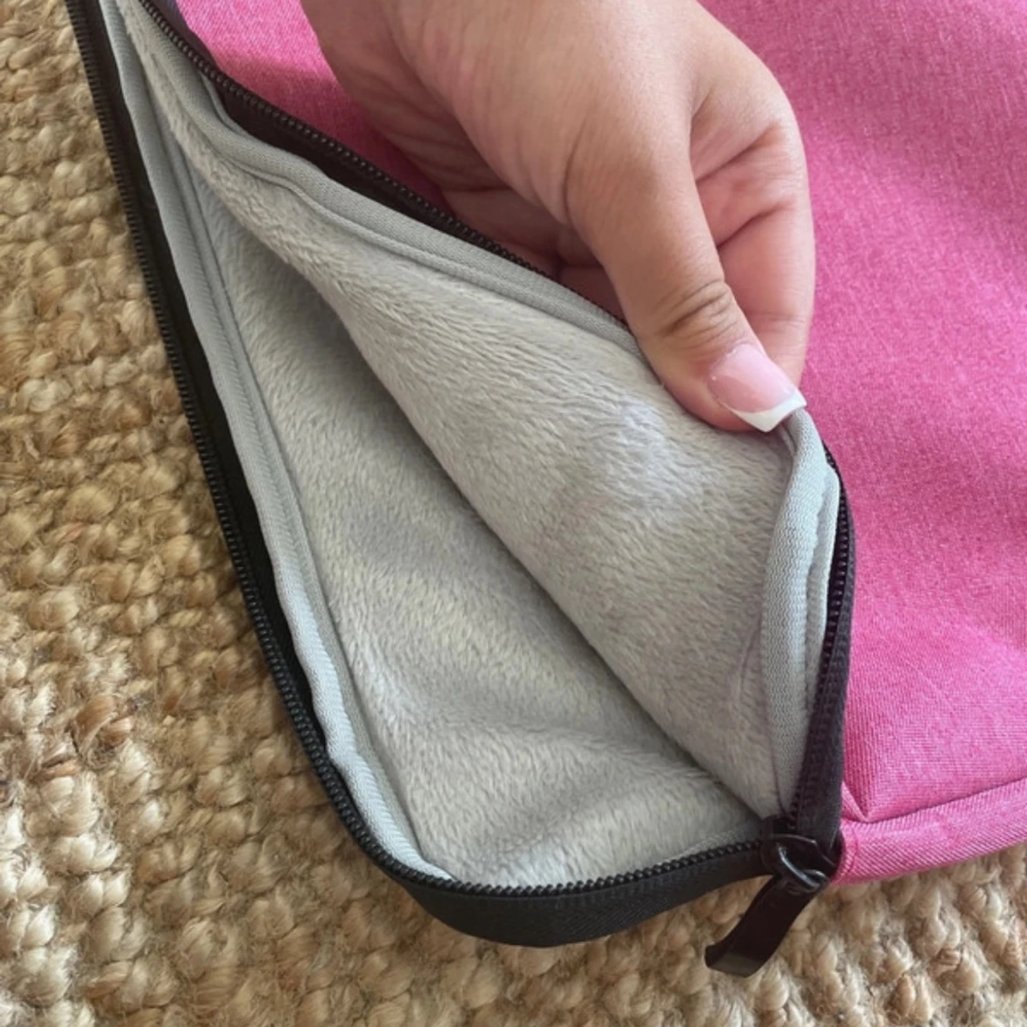 Rosa datorväska från Rabta - 4