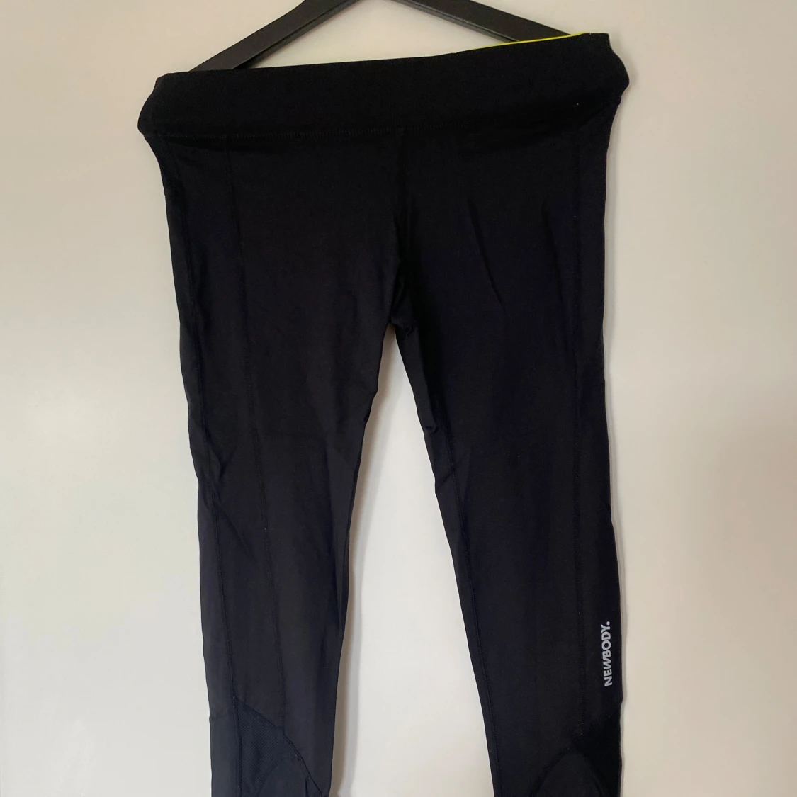 Svarta träningstights från Newbody 