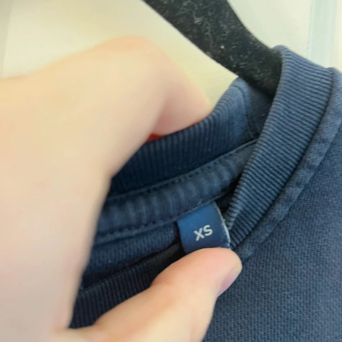 Mörkblå sweatshirt från GANT XS - 2