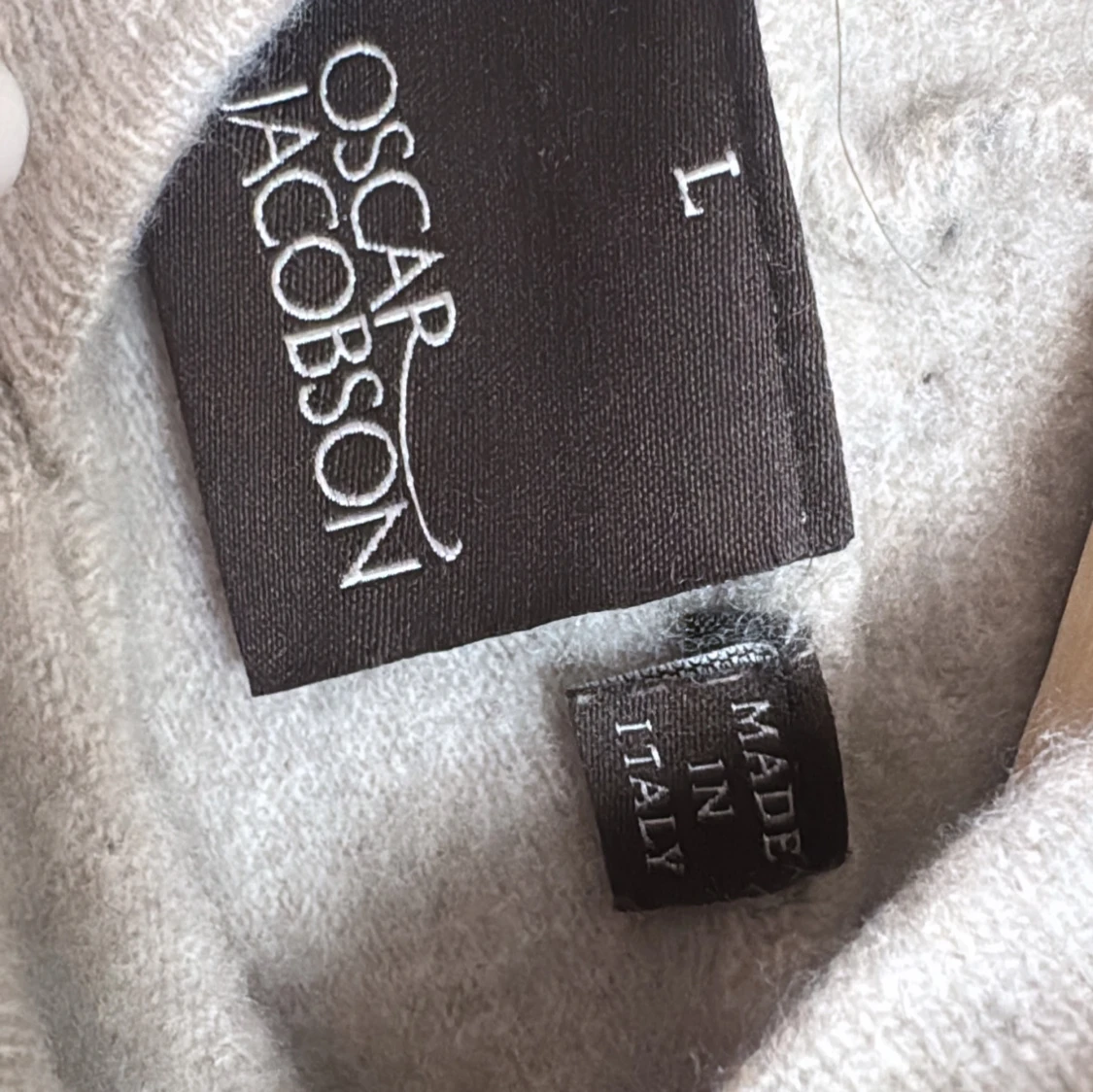 Ljusgrå stickad tröja Oscar Jacobson - 1