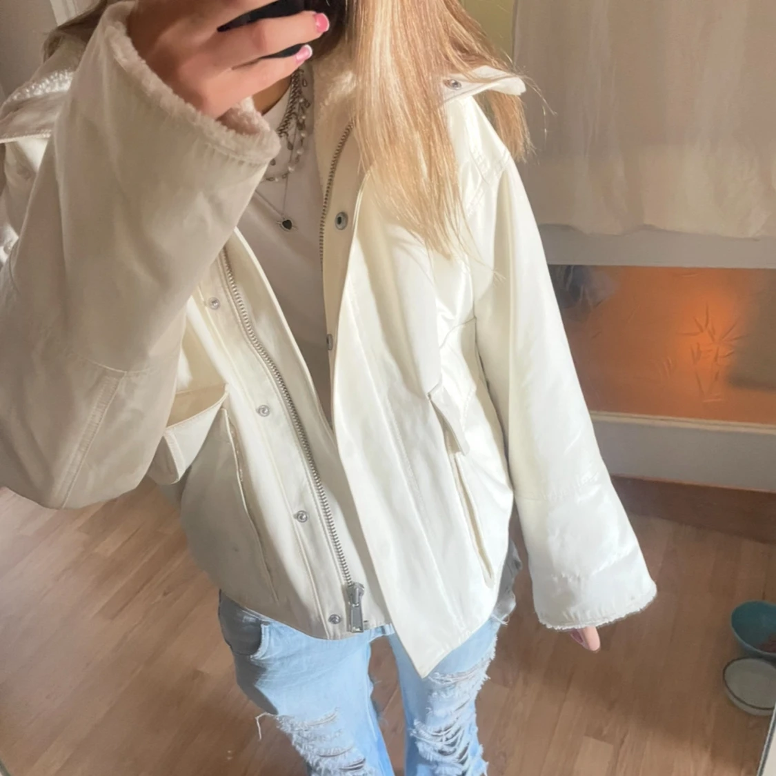 Vit teddyjacka med dragkedja - 2