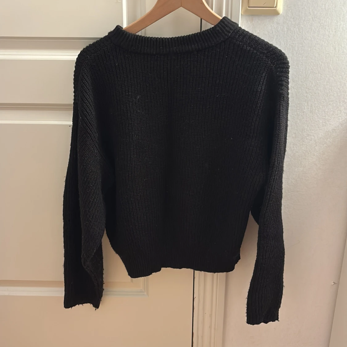 Svart stickad tröja från H&M Divided - 1