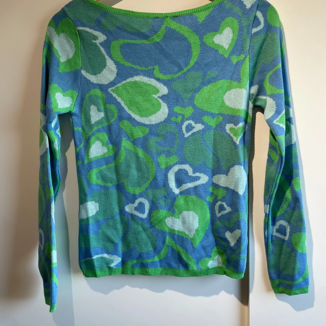 Blå stickad tröja med hjärtan från ASOS - 1