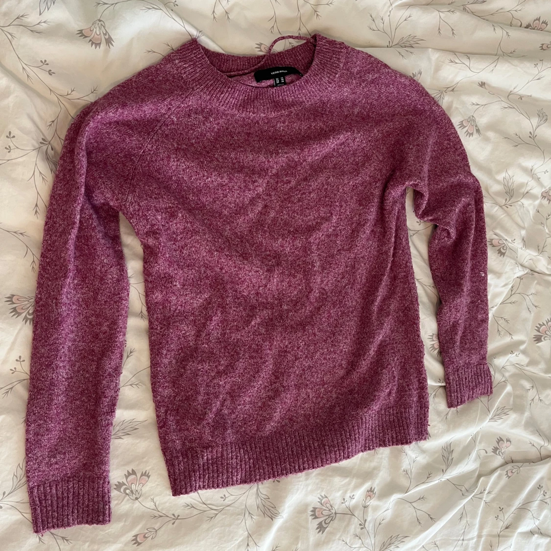 Rosa stickad tröja från Vero Moda