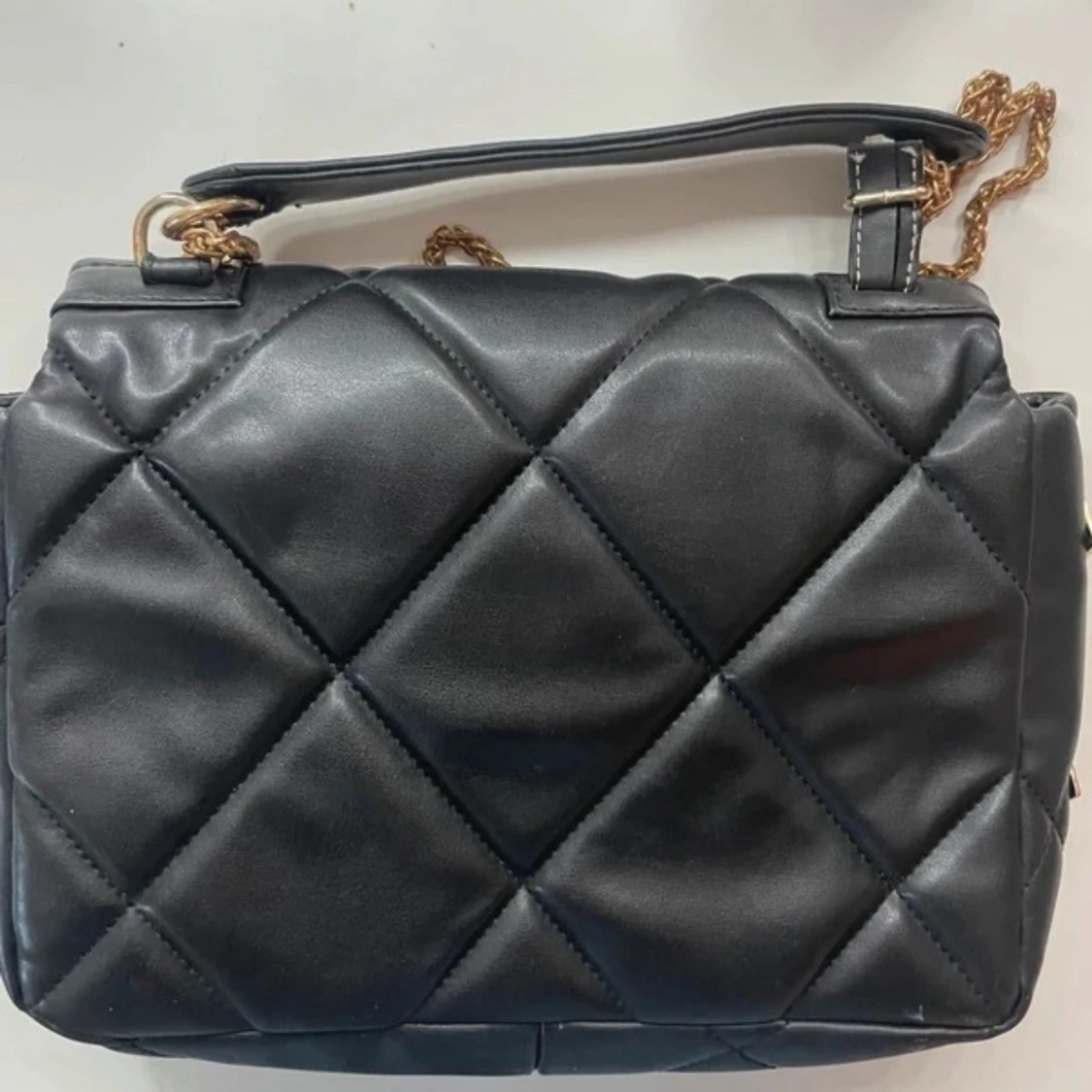 Svart quiltad axelväska med nitar Valentino - 2