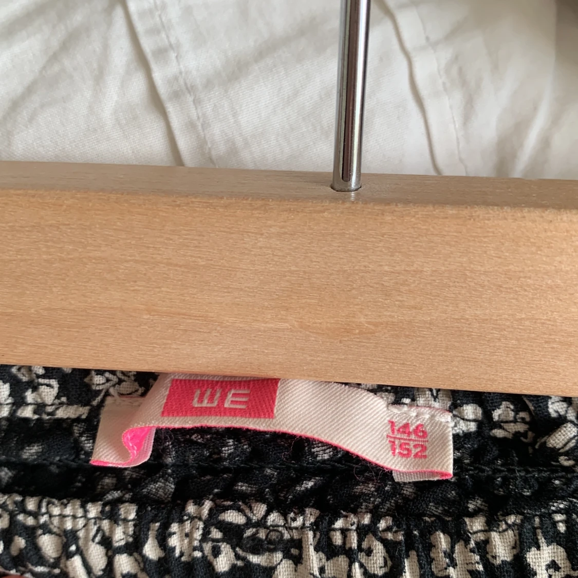 Svart blommig topp - 2