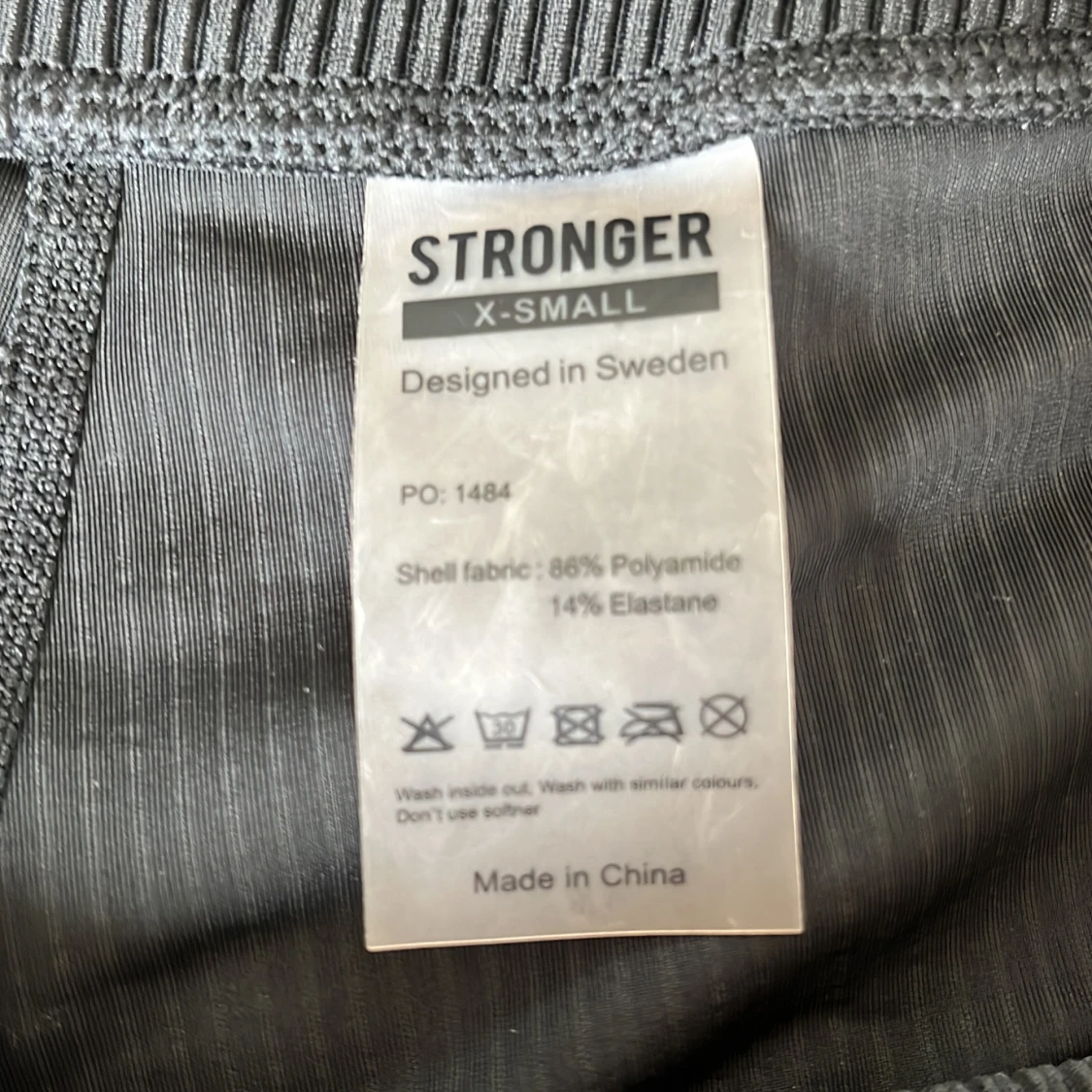 Svarta ribbade cykelshorts Stronger - 4