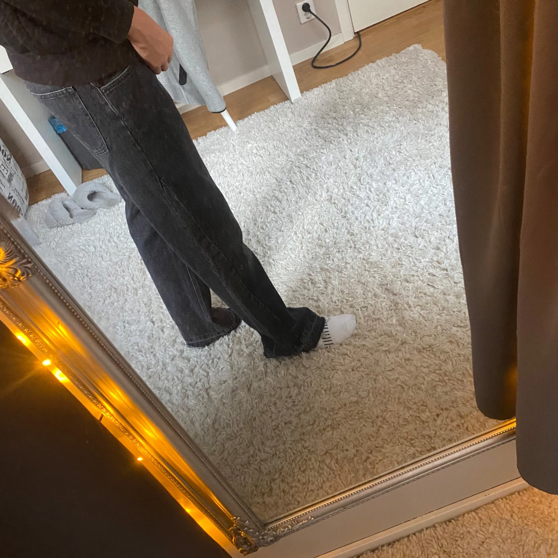 Svarta flared  jeans från Zara, stl 40 - 2