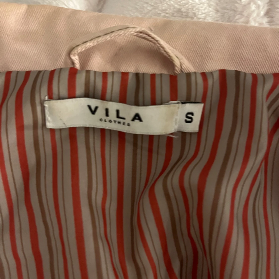 Ljusrosa kavaj från Vila - 2