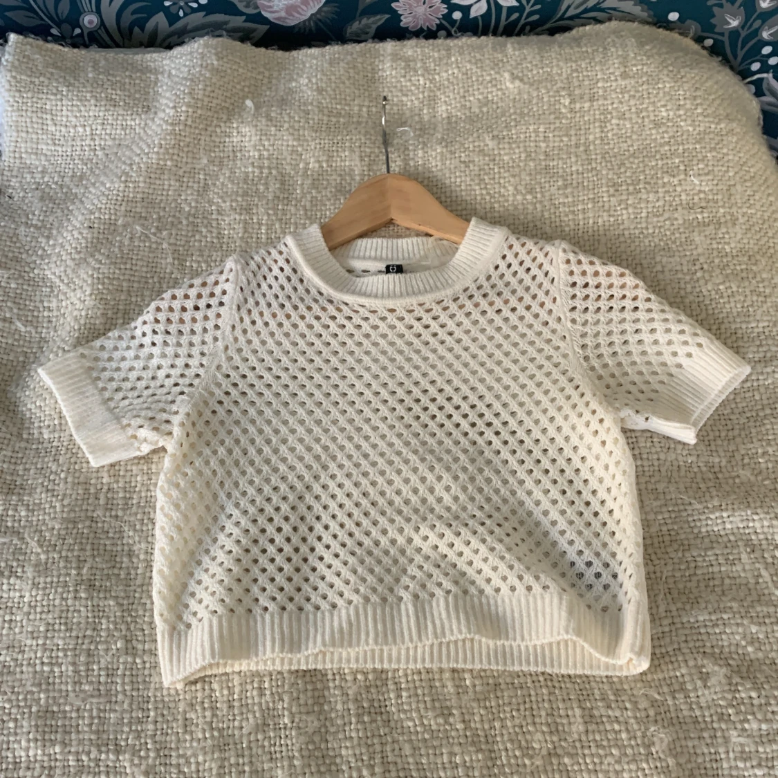 Vit stickad croppad topp H&M XS - 2