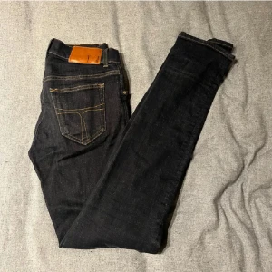 Svarta tiger of Sweden jeans - Snygga svarta tiger of Sweden jeans, inga skador elle mr liknande. Hör av dig vid intresse!